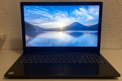 Lenovo V330-15IKB i5 8th Gen 8gb Ram 256gb Hdd In Good Working Condition