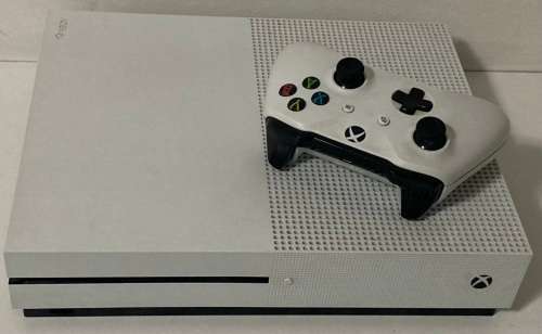 XBOX ONE S 1TB CONSOLE 4K - WHITE IN THE BOX - EXCELLENT CONDITION