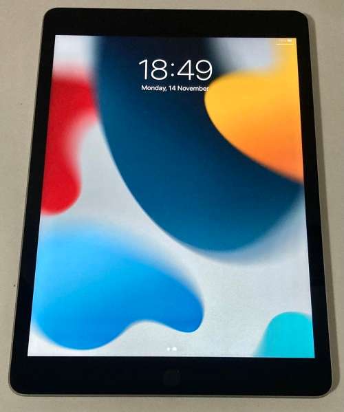 Apple Ipad A2604 64Gb 10.2 Inches 9th Gen Wifi & Celluler In Excellent Condition