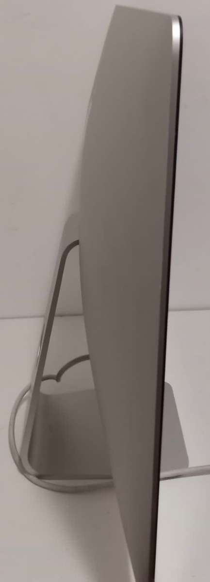 Apple iMac I5 3.2GHz Quad-Core Intel Core (Retina 5k, Late 2015) With Wireless Keyboard & Mouse