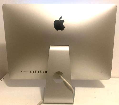 iMac Slim (21.5-inch, Late 2013) 2.7GHz Quad -Core Intel Core I5 8gb 1TB Hdd Magic Mouse & Keyboard