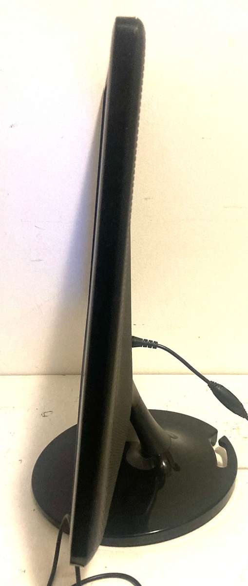 SAMSUNG SCREEN S22A100N 22` gOOD wORKING cONDITION