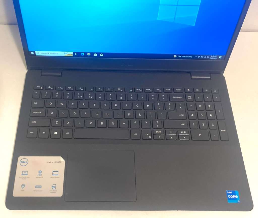 Dell VOSTRO 3500 15.6` i5 11th Gen 8gb ram 256GB SSD + 1TB HDD Good Working Condition