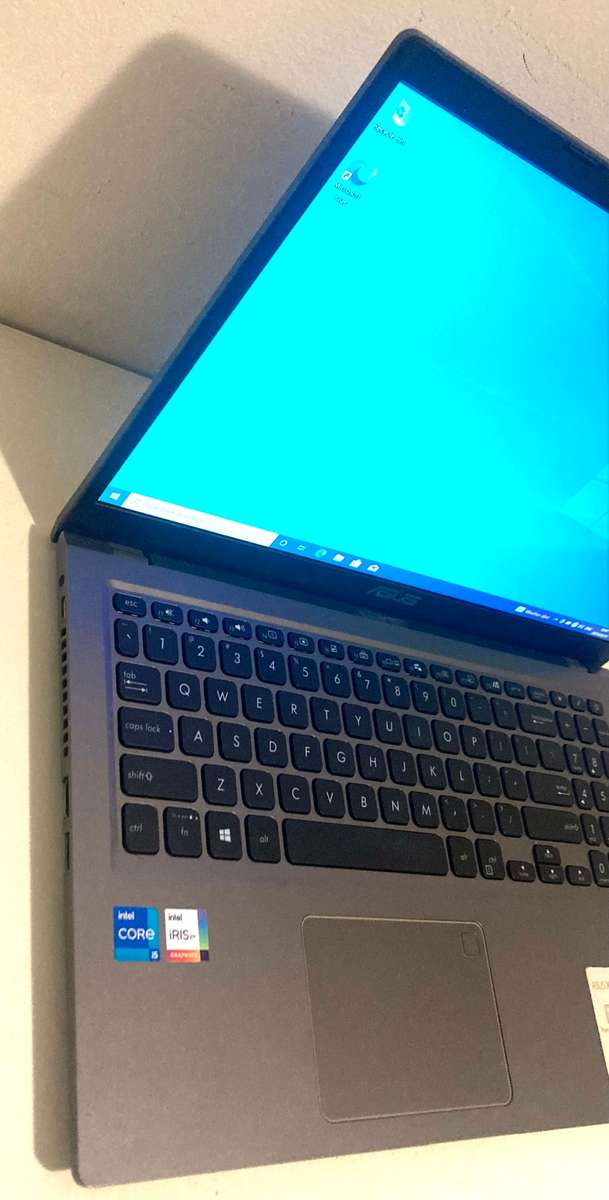 Asus VivoBook X515EA_P1511CEA i5 11th Gen 16gb Ram 512gb NVMe SSD Good Working Condition