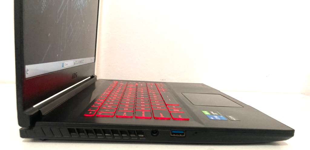 MSI GF63 Thin 11SC 15.6-inch FHD Laptop - Intel Core i5-11400H 512GB+180GB SSD 8GB RAM 4GB Graphics