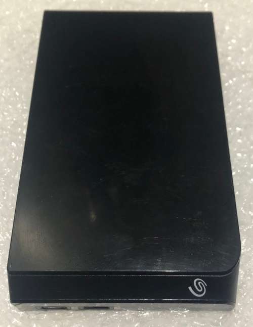 SEAGATE 8TB BACKUP PLUS HUB 3.5 EXTERNAL HARD DRIVE IN GOOD CONDITION