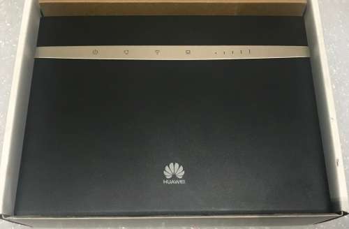 HUAWEI WIFI ROUTER B525s-65a 4G/LTE-BLACK EXCELLENT WORKING CONDITION - X MAS SALE