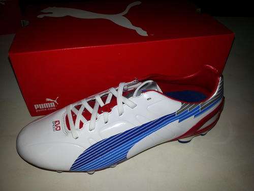 Mens soccer BOOTS PUMA brand new size 12 Uk