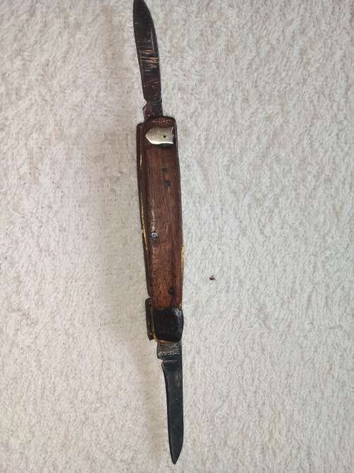 Vintage folding knife. Victorinox. wooden handle, Maybe restored by someone?