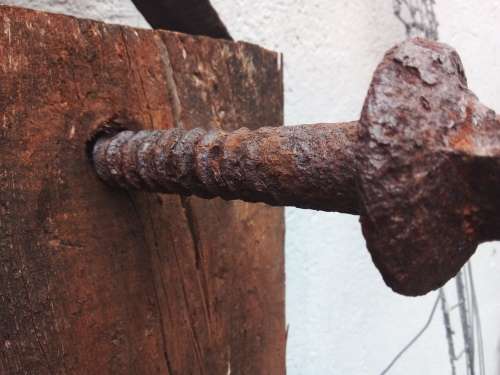 Piece of sleeper with a original SAR screw attached to it, from Merriman station NC / Circa 1900`s