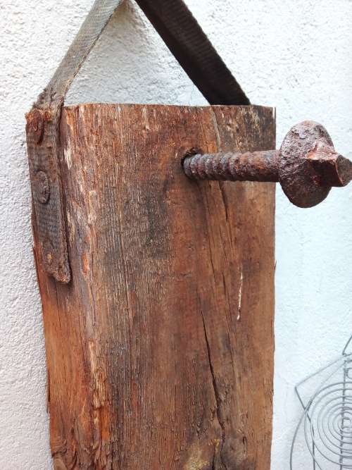 Piece of sleeper with a original SAR screw attached to it, from Merriman station NC / Circa 1900`s