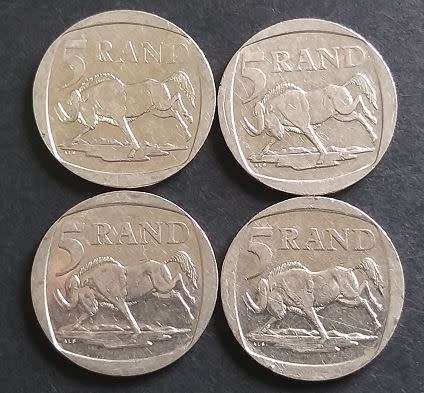 4 x MANDELA YEAR 2000 "SMILEY" R5.00  COINS  - TOP GRADE -  1 LOT
