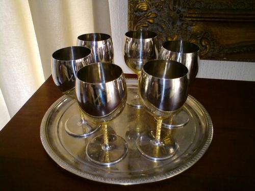 Tray with 6 Wine Goblets