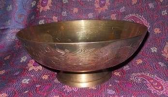 Chinese Fruit Bowl on Pedestal Base