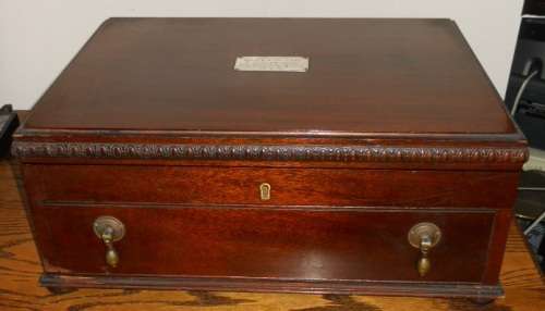 Beautiful Large wooden Canteen Box - Please have a look!!!