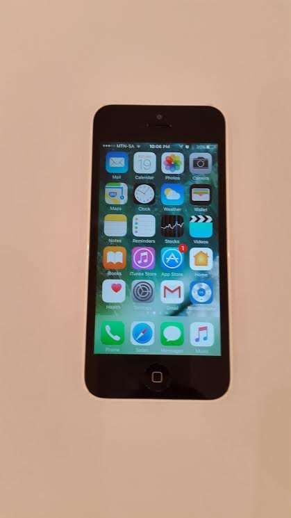 Apple iphone 5c White BARGAIN!!!