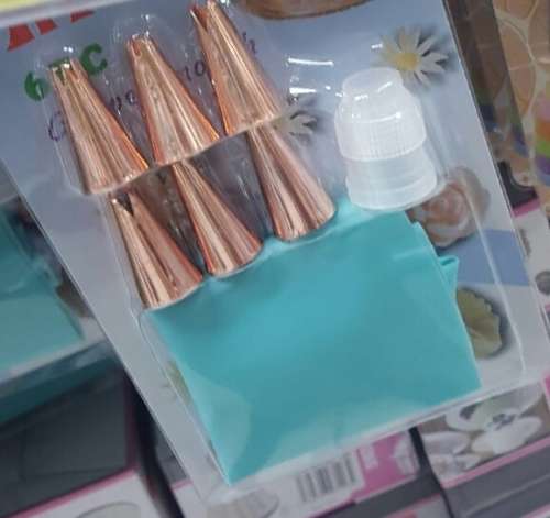 Cake Decoration Piping bag and Nozzles