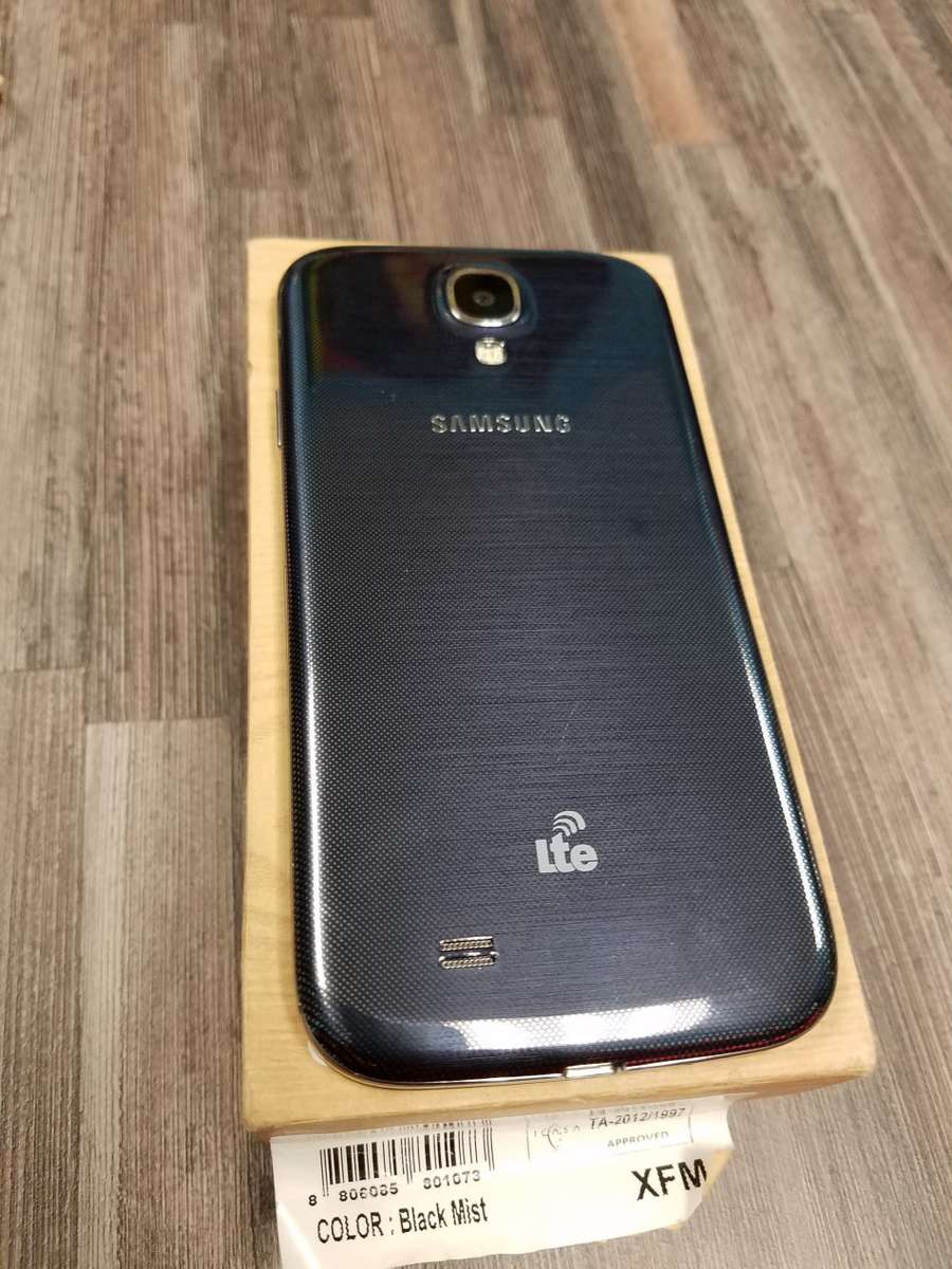 Samsung S4 And Xperia T3 plus Free VR Box - Winner takes All!