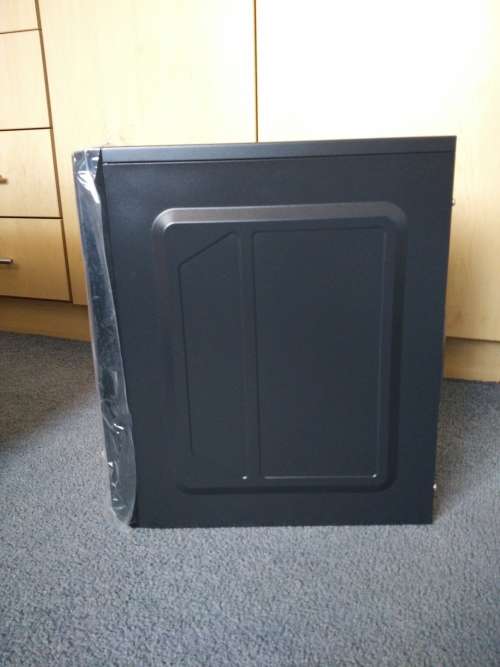 CASE AND POWER SUPPLY BUNDLE BRAND NEW, Relisted