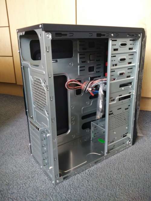 CASE AND POWER SUPPLY BUNDLE BRAND NEW, Relisted