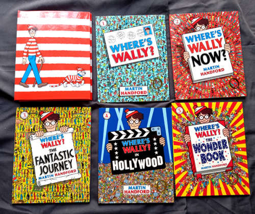 Where`s Wally? (Set of 5 Books) + Magnifying Glass