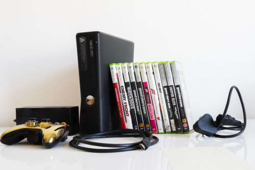 XBOX 360 With 11 Title Games