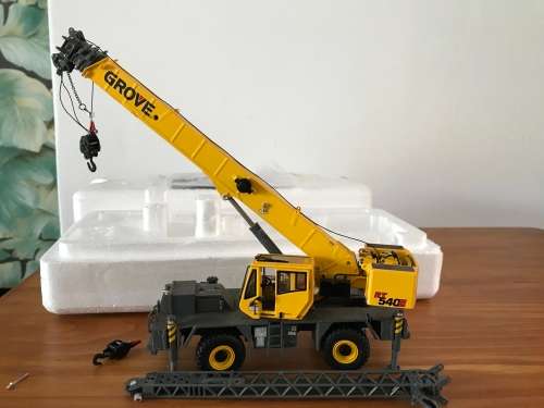 Grave RT540E Model Crane