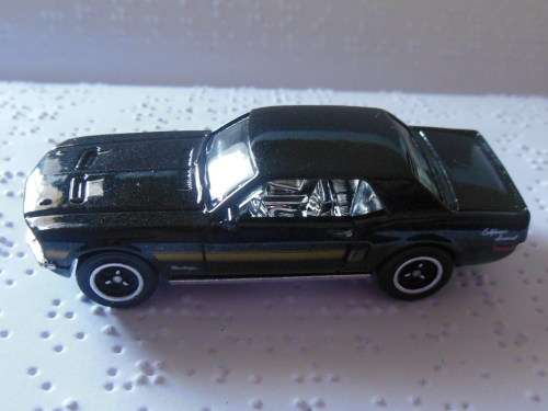 MATCHBOX FORD MUSTANG