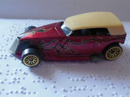 HOT WHEELS PHAETON