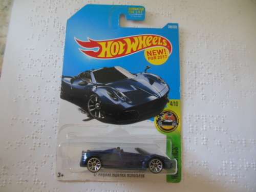 HOT WHEELS PAGANI HYUARA ROADSTER