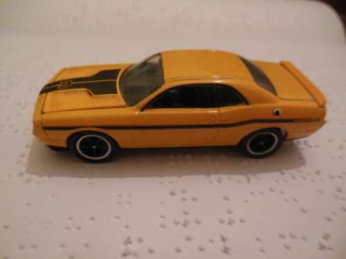 GREENLIGHT DODGE CHALLENGER