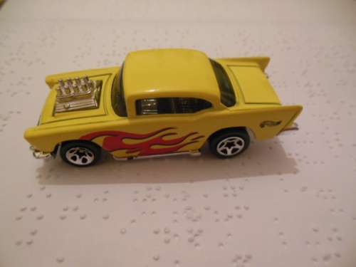 HOT WHEELS 57 CHEVY