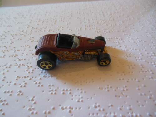HOT WHEELS DEUCE ROADSTER