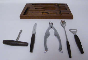Justinus Solingen Germany - Quality Bar Tool Set - Perfect for your Bar / Entertainment Area