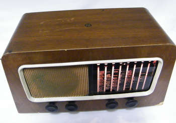 Vintage PYE (Made in England) Valve Radio - Working! **** Fabulous Decorative Item****!