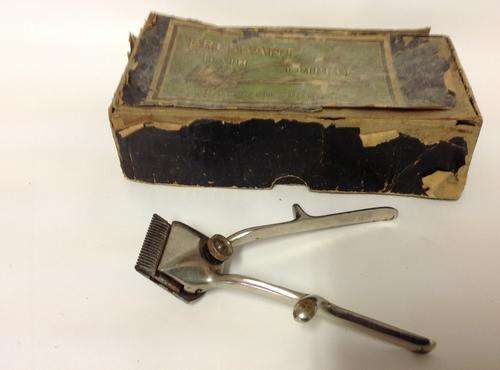Vintage Hair Clipper in Original Box