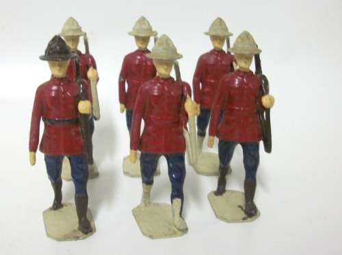 6 Lead Soldiers - Royal Canadian Mounted Police