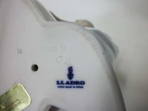 Lladro - #4874 - Genuine Lladro, 2 children in nightshirts with candle - 21cm tall - damage free!