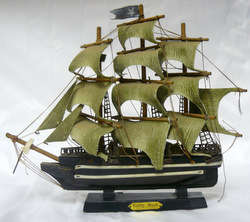 Wooden Model of the "Cutty Sark" Ship - Lovely!