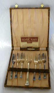 Complete Vintage Set of 6 Cake Forks and Cake Serving Fork (Boxed) - NICE!!!