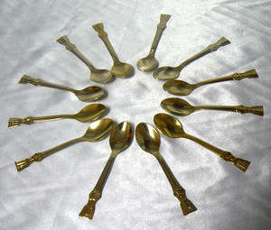 12 Gold Plated Teaspoons - AS NEW!