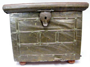 Vintage Wooden Box with hinged lid, Clad in Decorative Brass - Unusual!!! Madness R1 N/R!!!