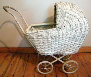 1930's ERA Wicker Doll's Pram - Stunning and Collectible!!! Unbelievable R1 N/R!!!