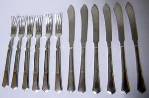 Starter Fish Service Set - Dainty and Beautiful! Madness R1 N/R!!!