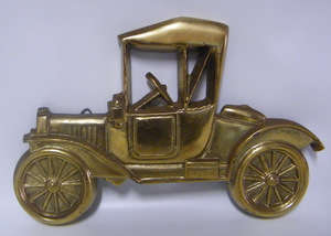 Solid Cast Brass VINTAGE CAR with hooks for hanging (29cm wide, 19cm tall, 1.1kg)