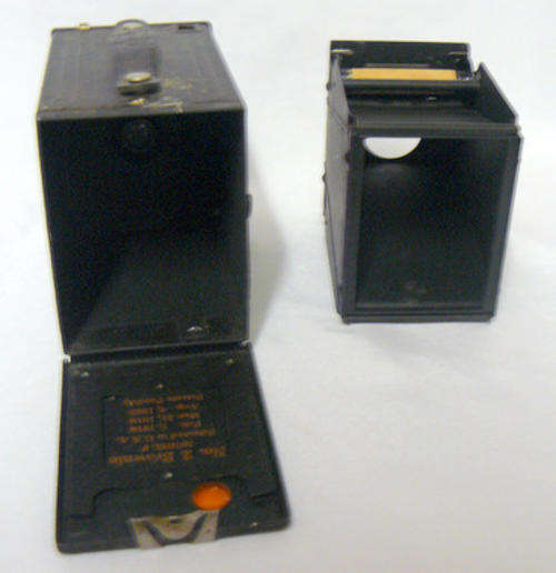 Box Brownie Camera - Collectible!!!