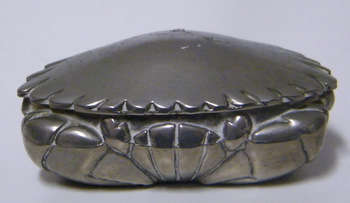 Small metal trinket or pill box with a hinged lid - Nice!