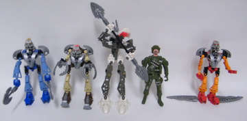 4 Bionicle Toys and 1 other toy & extras - All for 1 Bid!!! R1 N/R!!!