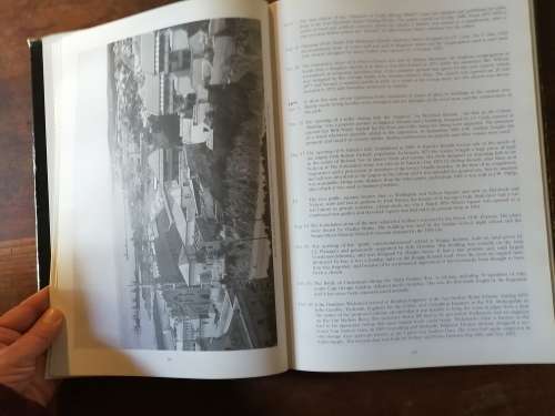 PORT ELIZABETH: A SOCIAL CHRONICLE TO THE END OF 1945 - Margaret Harradine