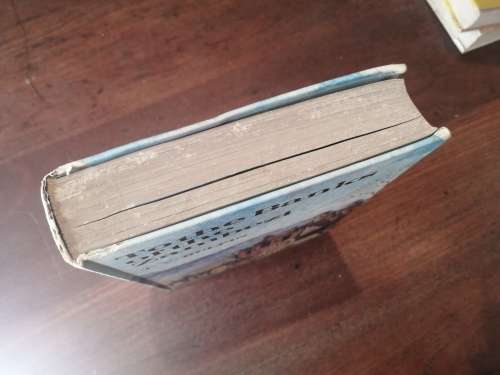 TO THE BANKS OF THE ZAMBEZI - TV Bulpin *first edition